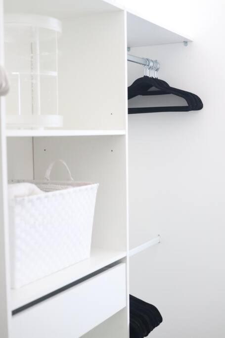 לייסטר Spacious 1 Bedroom Apartment מראה חיצוני תמונה